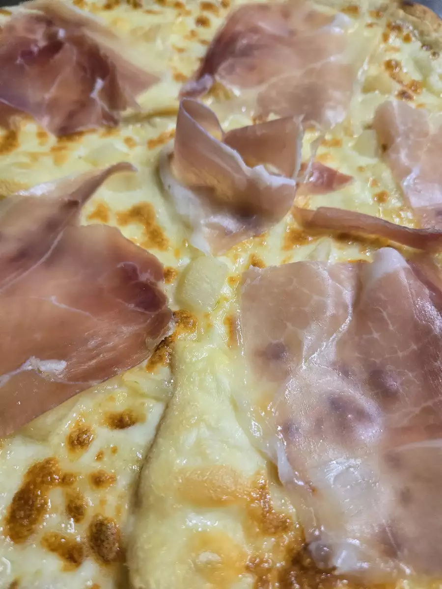 Pizza Raclette